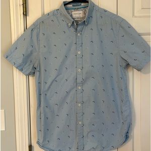 Denim and Flower men’s short sleeve button down shirt. Slim fit, size M. Blue
